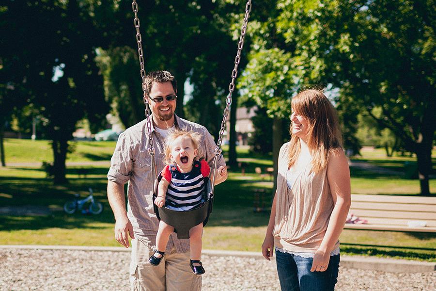 playground-swings