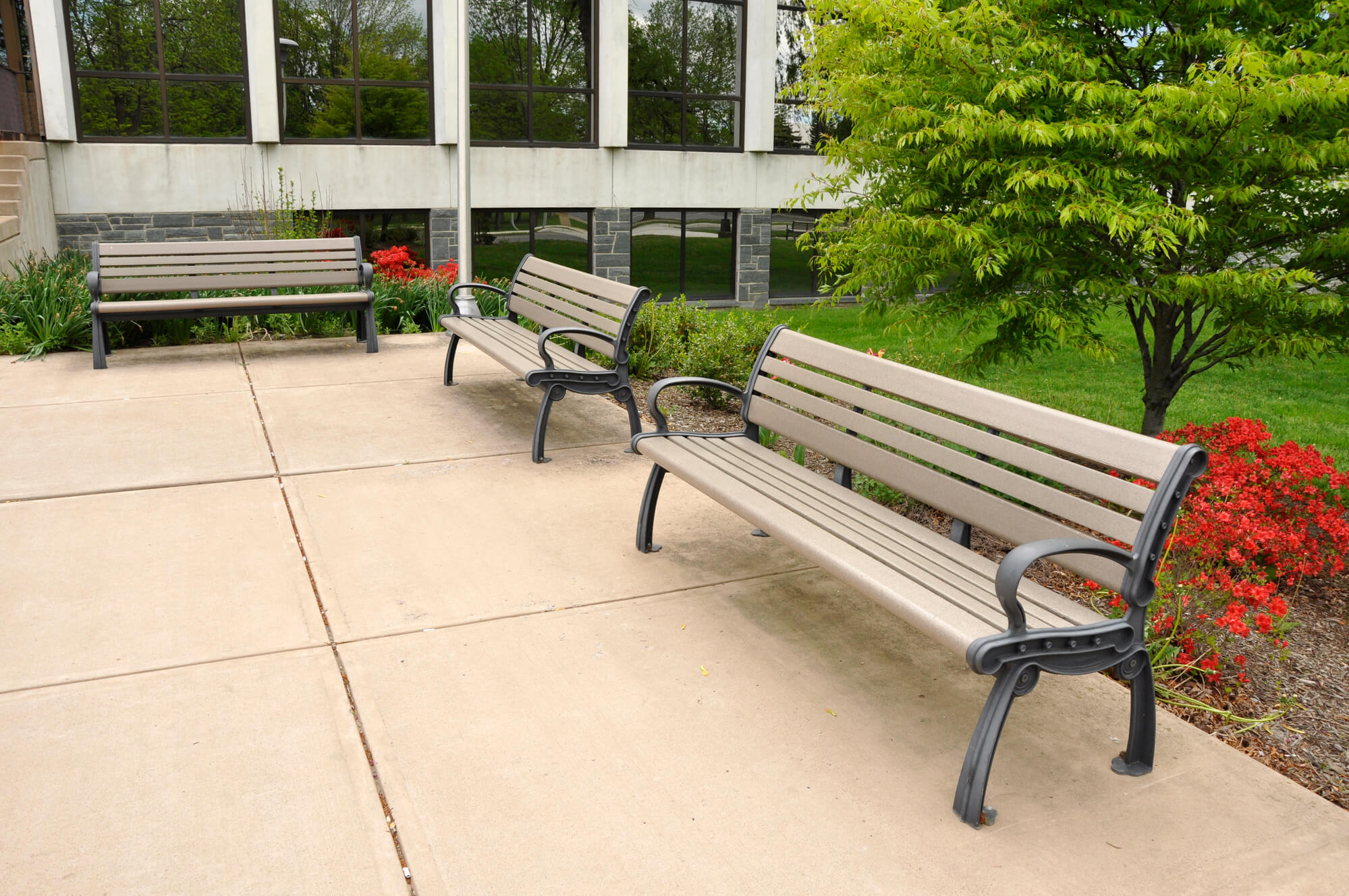 concrete-patio-installation-for-business