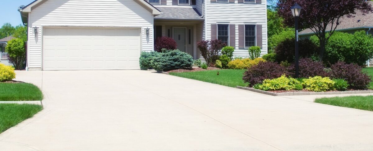 concrete-driveway-installation-in-minneapolis