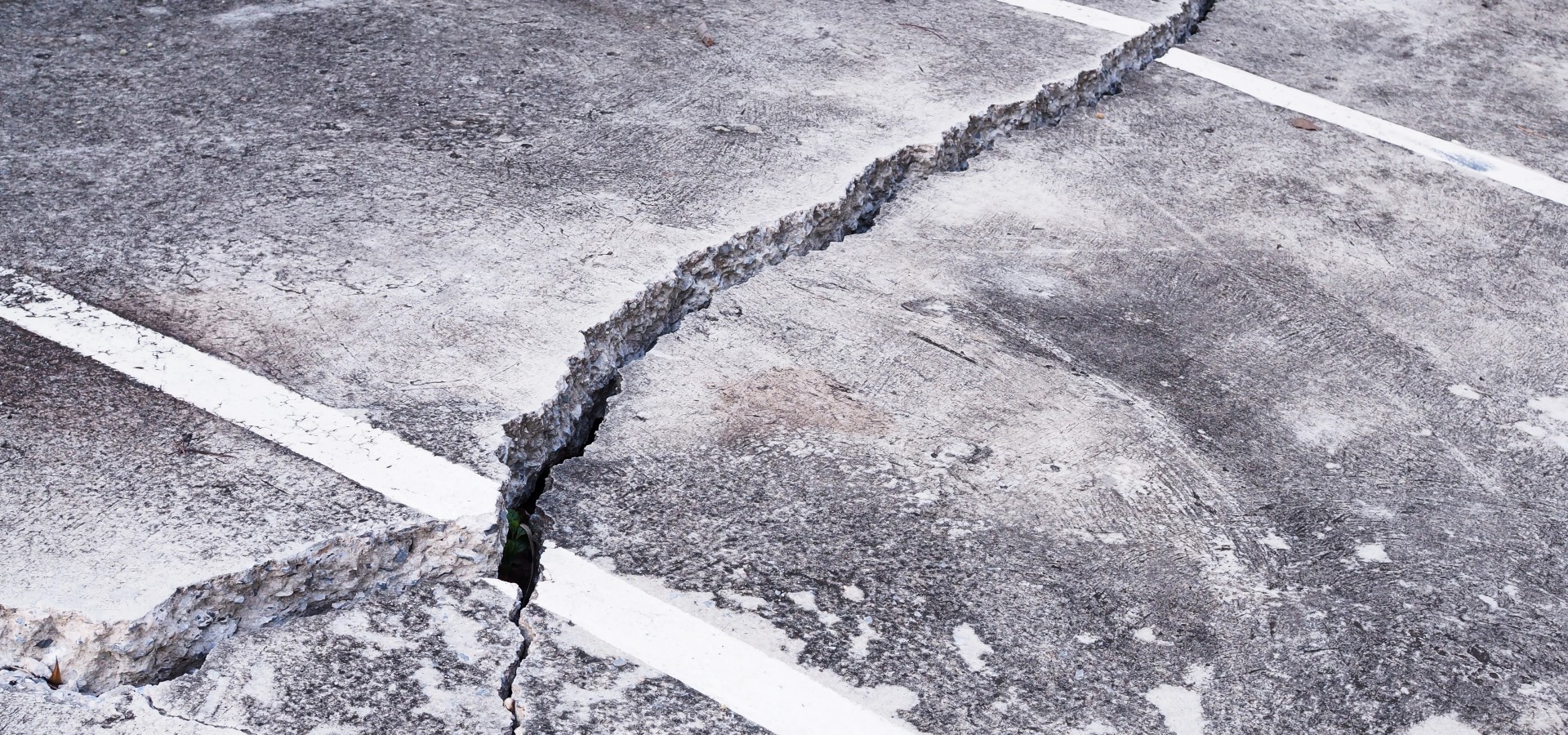 commercial-concrete-damage-repair