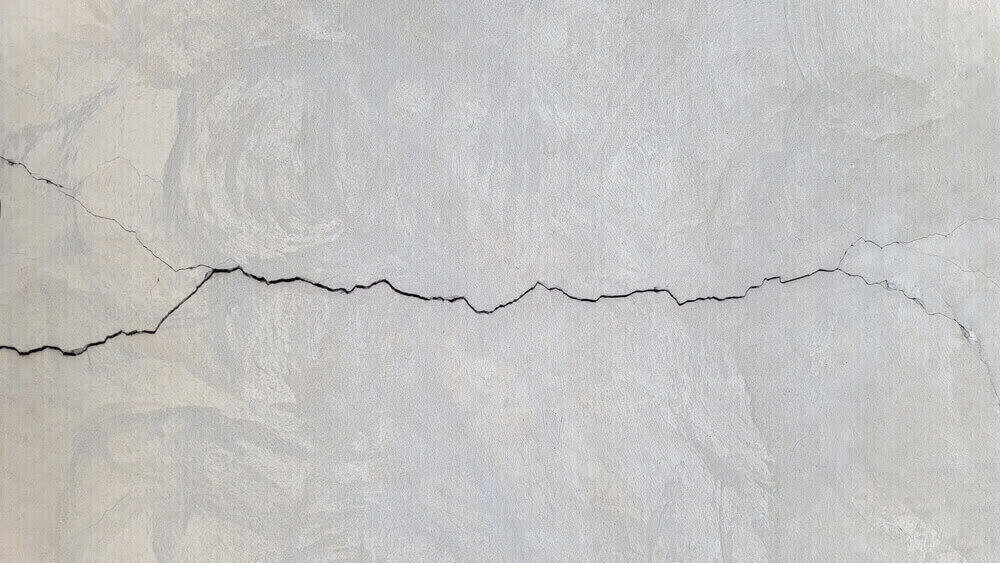 different types of concrete cracks