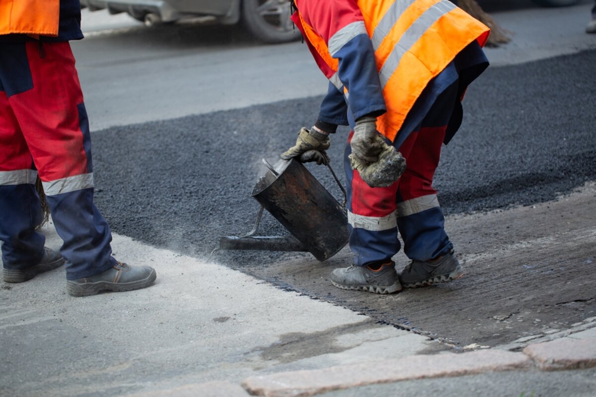 concrete be poured over asphalt