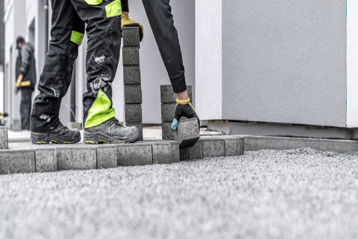 concrete driveway installation